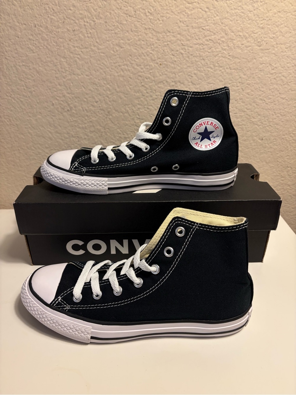 Converse Chuck Taylor All Star High Top Black Youth Size 3 Sneakers 3J231 New